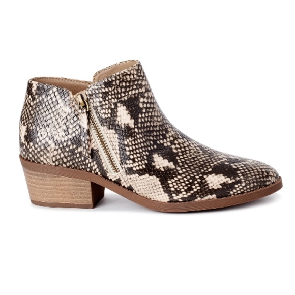 Womens Time and Tru Zipper Booties - Picture 2 of 13